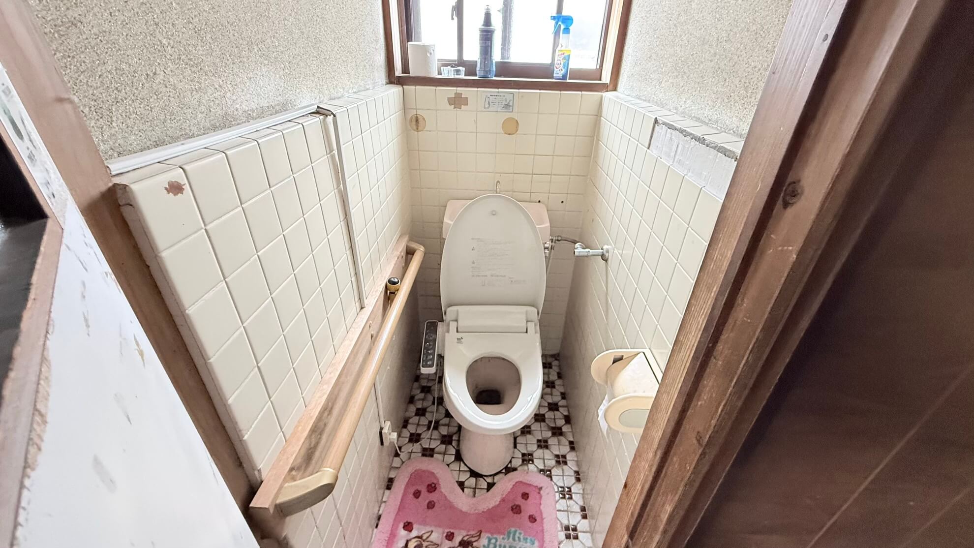 toilet
